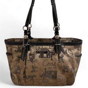 Coach Horse Carriage East West Gallery Shoulder Bag